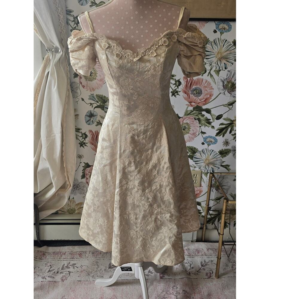 Breathtaking NWT  1980's Karen Lucas  for Niki Cream Cocktail Dress
